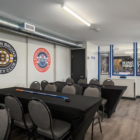 Comfort Suites Kingston Central מראה חיצוני תמונה